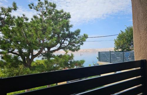 Cesarica Casa | Beachfront House Ivana with Pool - renovated 2025