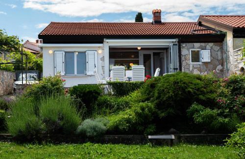 Crveni Vrh Casa | Beachfront House Sanja