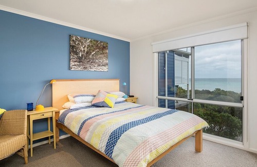 Island Beach Casa | beachfront house with panoramic sea views and direct access to the beach