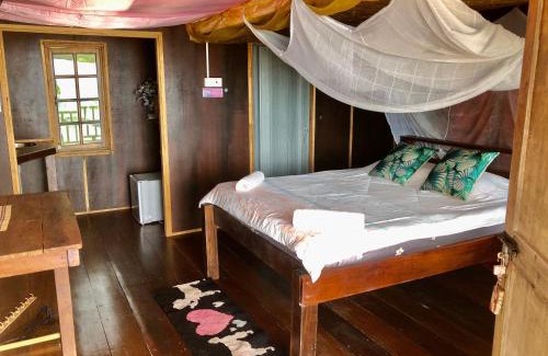 Tioman Island Cama Y Desayuno | Beachfront Hut Downstairs Astra - Beach Shack Chalet
