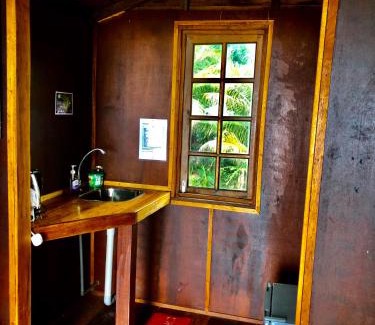 Tioman Island Complejo | Beachfront Hut Upstairs Astra - Beach Shack Chalet