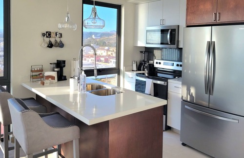 Primo Tapia Condominio | Beachfront Luxury Condo Pool Jacuzzi