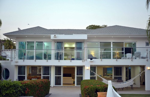 San Juan del Sur Villa | BEACHFRONT Luxury Villa 20,000 Square Feet Ocean Front Housekeeper & Guards