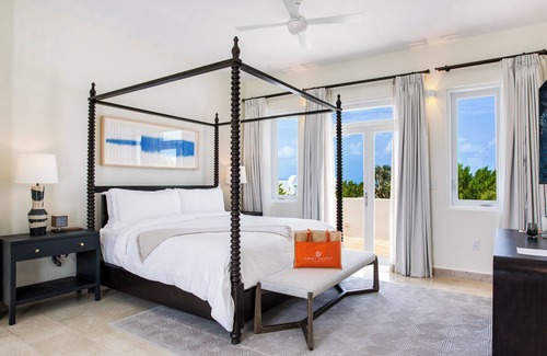 The Valley Complejo | Beachfront Luxury: 5BR Estate Homes, Private Pools, Golf Views | Aurora Anguilla