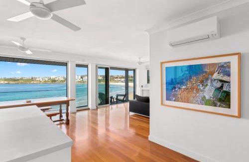 North Bondi Apartamento | Beachfront Luxury 3 Beds with Ocean View Balcony
