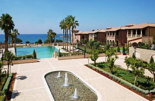 Agios Tychon Apartamento | Apartamento de lujo frente al mar junto al hotel St. Raphael en Limassol