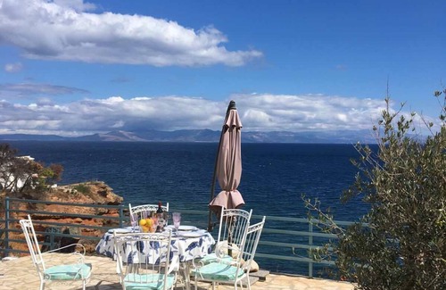 Rafina Apartamento | Beachfront Luxury Apartment Attica