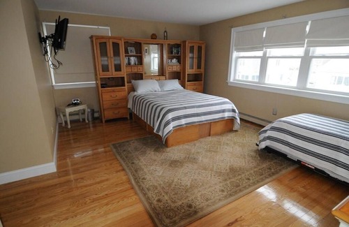 Ocean Bluff-Brant Rock Casa | Beachfront Luxury Living Home