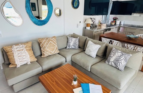 Perigiali Villa | Nueva villa de lujo frente al mar, con jardín y piscina privada