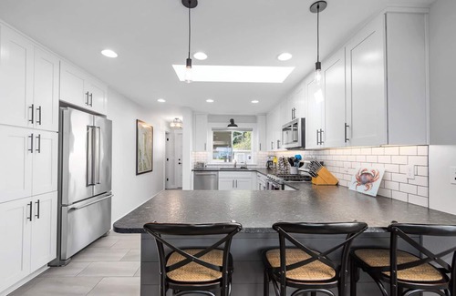 Camano Island Casa | Frente a la playa - N. Camano; monte Baker y Sunset View; 4 habitaciones y 4 camas literas