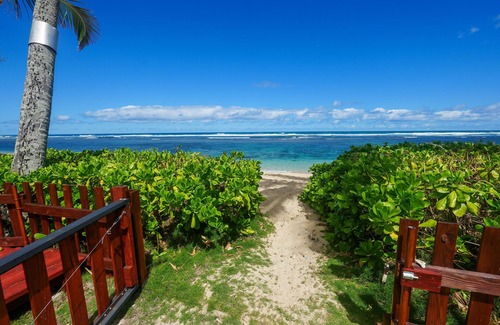 Mokuleia Casa | Beachfront Oasis on the North Shore of Oahu - Sleeps 6-8