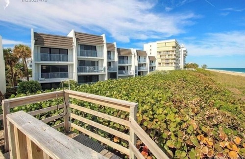 Hutchinson Island South Villa | Beachfront, ocean views, gated beach entry, walk to restaurants, boutique decor