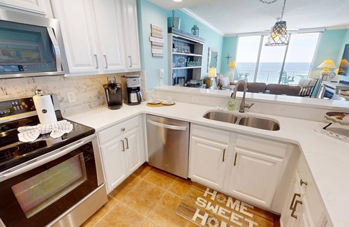 El Centro Beach Condominio | Beachfront Palazzo Condo - 2BR + Bunks, Gulf View w/ Free Beach Chairs!