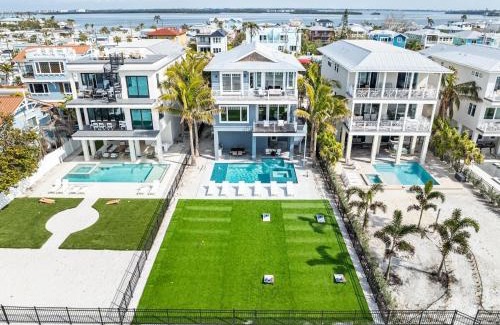 Bradenton Beach Casa | Beachfront Paradise