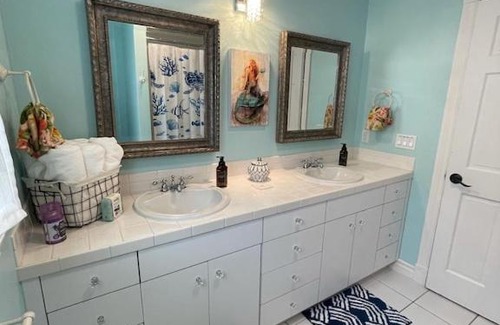 Floridana Beach Casa | Beachfront Paradise! GREAT FAMILY Vacation! SALTWATER HEATED POOL