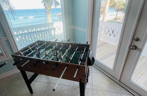 Floridana Beach Casa | Beachfront Paradise! GREAT FAMILY Vacation! SALTWATER HEATED POOL
