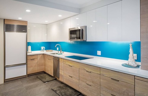 Makaha Condominio | PARAISO EN LA PLAYA - VISTA DIRECTA AL MAR - TENIS, PISCINA, JACUZZI, A / C, W / D