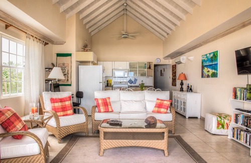 Douglas Condominio | Ático frente a la playa, Speightstown, impresionante costa oeste, aire acondicionado completo, cerca de servicios