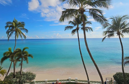 Worthing Condominio | Frente a la playa Penthouse # 7 Corte Leith