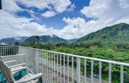 Punaluu Apartamento | Beachfront Penthouse with 3 Lanais on Oahu!