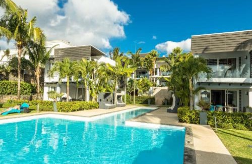 Pointe aux Biches Apartamento | Beachfront & Pool serviced apartment with stunning view - closest to the beach than most hotel