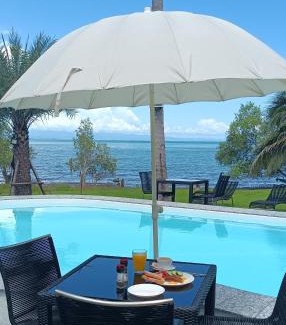 Ko Chang Apartamento | Beachfront Pool Villa and Apartment