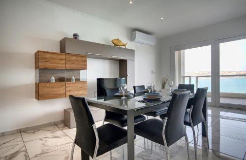 Għadira Apartamento | Beachfront Pretty Holiday Home