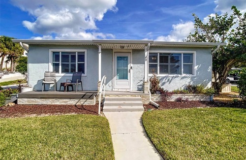 New Smyrna Beach Casa | Beachfront Property, Near Flagler Ave, Early Check in - Late Check Out