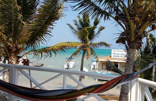 San Pedro Hotel | Beachfront property in central part of town!!!