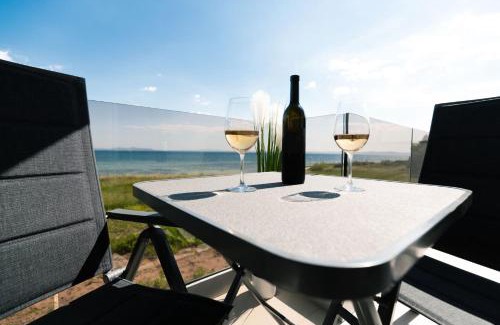 Privlaka Villa | Beachfront Reiterer Villa V3 with Jacuzzi 30 meters from the Beach - CROWONDER LUXURY RENT