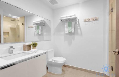 Hollywood Apartamento | Beachfront Resort - Hot Tub & Pool- Near Beach
