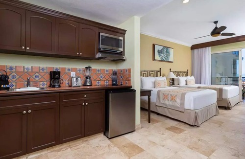 Flamingos Hotel | Beachfront Resort w/ Luxurious Amenities-Villa Del Palmar Flamingos Resort & Spa