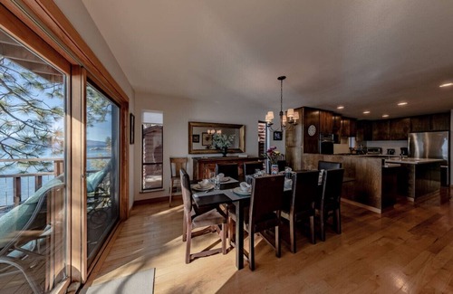 Zephyr Cove Casa | Beachfront Retreat | Sweeping Lake Views | Sleeps 10