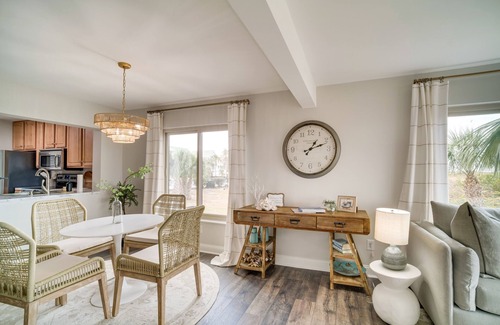 Beachwalk Condominio | Beachfront Saint Helena Island Condo w/ Amenities!