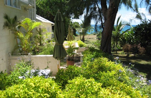 Silver Sands Apartamento | Beachfront Cottage frente al mar que se extiende sobre dos pisos