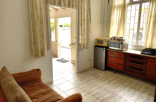 Bridgetown Casa | Beachfront Studio Apartment - Brighton Beach
