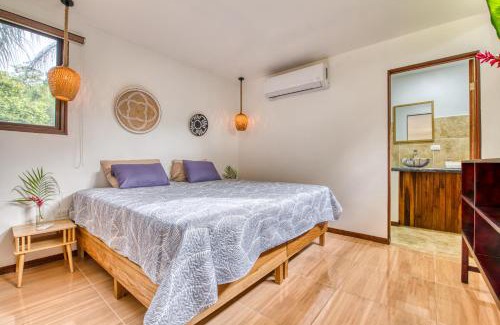 Cocles Apartamento | Beachfront Studio - Direct Beach Access, AC & Fast WiFi