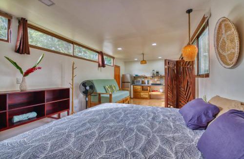 Cocles Apartamento | Beachfront Studio - Direct Beach Access, AC & Fast WiFi