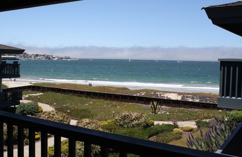 Downtown Monterey Casa | Beachfront Townhome on Del Monte Beach in near Fisherman's Wharf