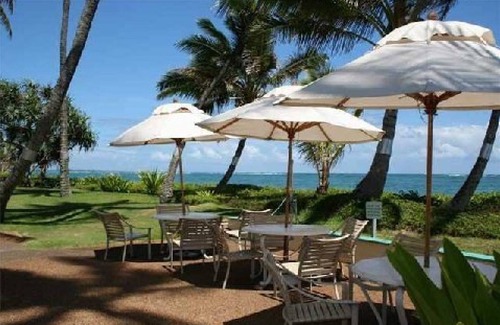 Punaluu Condominio | Frente a la playa ~ Casa tropical lejos de casa ----- ¡Tarifas con descuento!