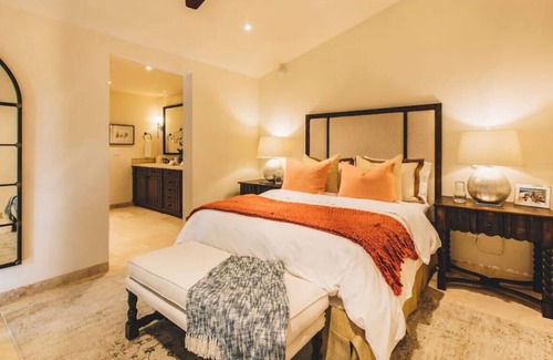 Los Frailes Casa | Beachfront+Ultra Luxury Casa Bellamar@East Cape!