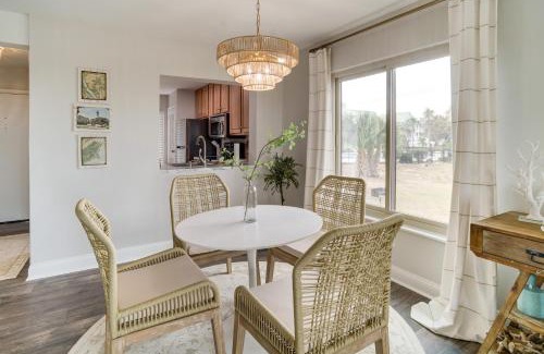 Beachwalk Apartamento | Beachfront Saint Helena Island Condo with Amenities!