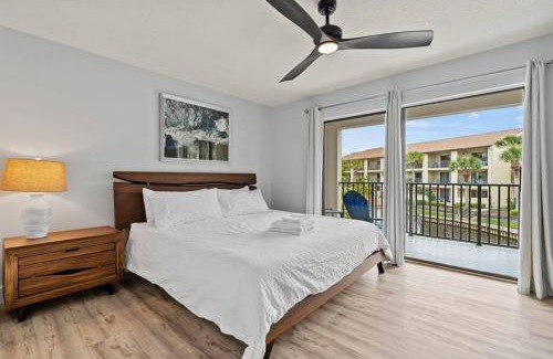St. Augustine Beach Apartamento | Beachfront resort Heated Pool 3King beds 85in TV BBQ