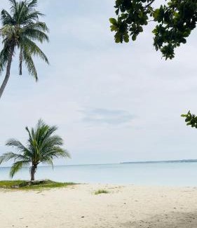 Santa Fe Villa | Beachfront Villa Bantayan Island