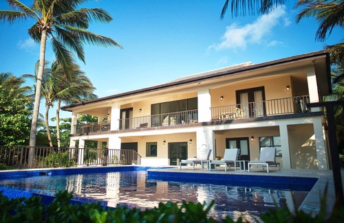 San Pedro Casa | Beachfront Villa with Long Private Pier and Pool!