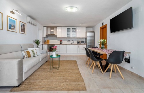 Medici Villa | Beachfront Villa Del Mar with a private pool