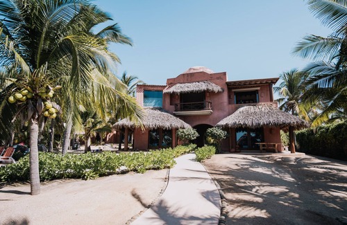 Ixtapa - Zihuatanejo Casa | Casa de Arte - Escápese a esta lujosa playa, 5 habitaciones, con chef y piscina