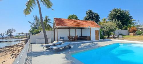 Flic-en-Flac Villa | Beachfront Villa Klondike - Private 3-bedrooms