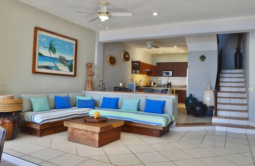 Punta de Mita Villa | Casa Mar de Grecia, tu paraíso a unos pasos del mar.