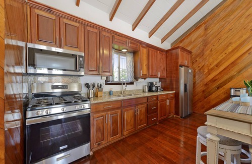 Río Sittee Villa | Beachfront w/ FREE GOLF CART & EXTRA STUDIO